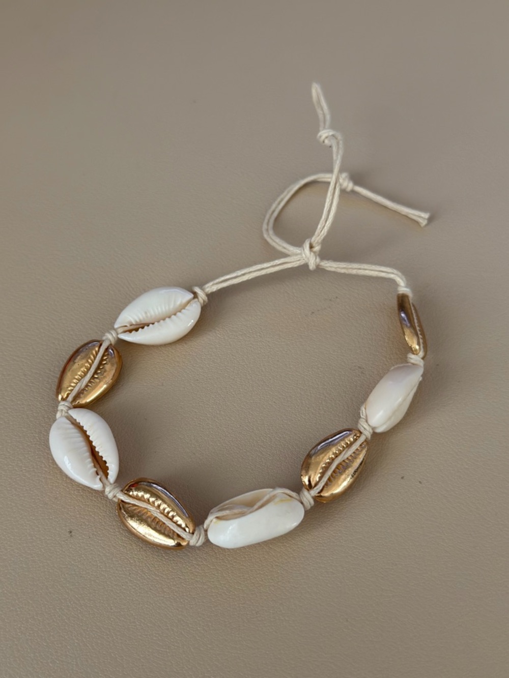 Shell Bead Adjustable Bracelet - White & Gold
